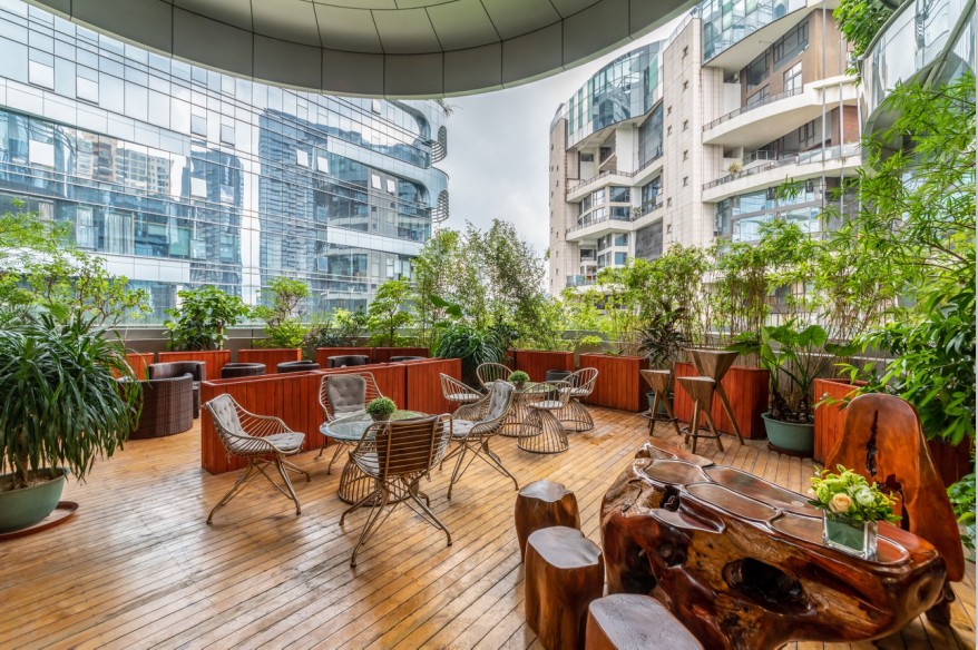 大露臺(tái)1.jpg 大露臺(tái)1.jpg